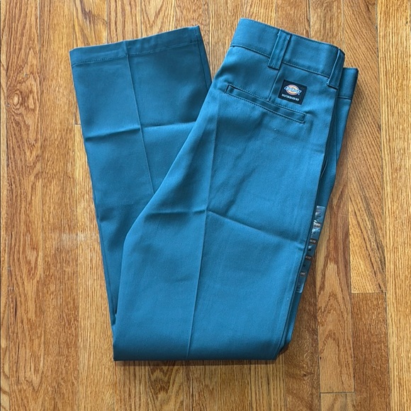 Dickies Other - Dickies Skateboarding Pants Regular Fit Lincoln Green